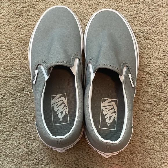 Vans - Picture 6 of 7